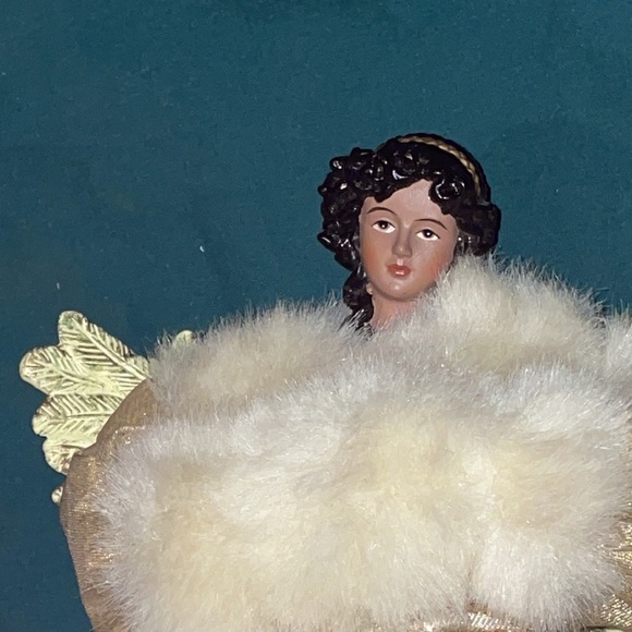 Christmas tree topper, angel with wings, holiday decor 13 x 10 - Picture 2 of 9